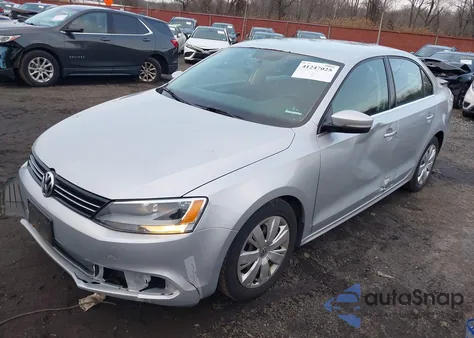 2013 Volkswagen Jetta 2.5L Se z USA, uszkodzony, nr VIN 3VWDP7AJ6DM374285